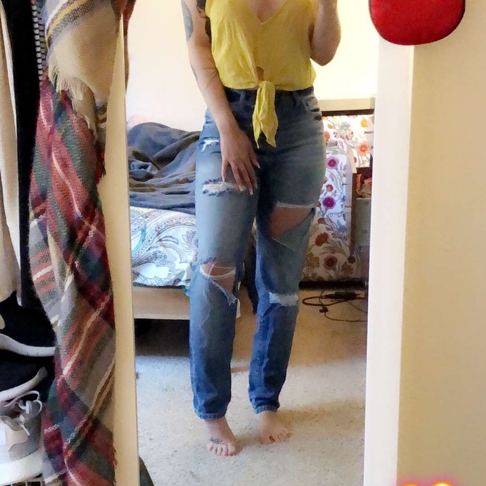 Fashion Nova boyfriend jeans